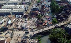 Количество жертв землетрясения на острове Ява превысило 6, 2 тысячи человек [01.06.2006 05:39]