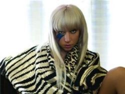 Фанатки Lady GaGa грозятся убить звезду [10.11.2010 12:54]