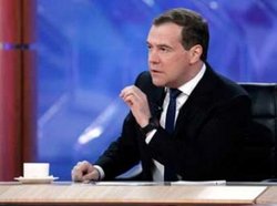 Медведев признался в существовании инопланетян в РФ (видео) [11.12.2012 10:26]