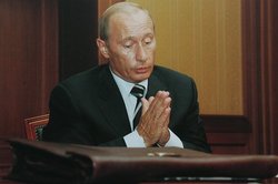 Путин выставляет Медведева в глупом свете [12.08.2008 12:39]