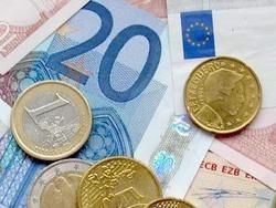 Центробанк понизил курс евро еще на четверть рубля [12.11.2010 11:02]