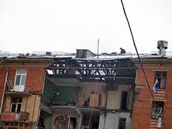 Жильцам взорвавшегося дома на улице Годовикова надо будет встречать Новый год среди обвалившихся стен [12.12.2005 12:04]