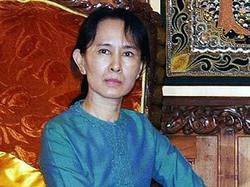 Лидер оппозиции Мьянмы освобождена из-под домашнего ареста [13.11.2010 17:05]