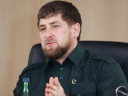 Кадыров поддержал запрет на вдыхание и выдыхание табачного дыма кальянов [13.01.2012 14:22]