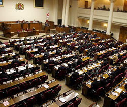 Грузинский парламент одобрил выход из СНГ [14.08.2008 19:11]