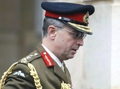 Командующий британской армией: ` Аль-Кайеда ` непобедима [14.11.2010 10:09]