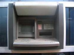 В Малайзии грабители похитили банкомат без денег [14.08.2006 12:52]