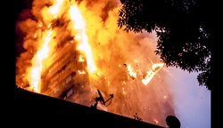 В Лондоне правоохранительные органы выясняет причины пожара в Grenfell Tower [15.06.2017 09:43]
