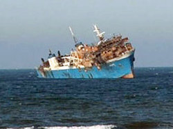 У берегов Албании взорвался и затонул танкер [16.01.2012 15:45]