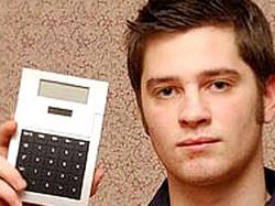 Британский тинейджер спас банку сотни тыс. фунтов. Его премировали калькулятором [16.12.2005 09:18]