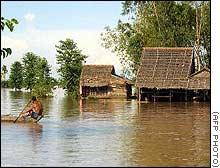 Количество умерших в результате наводнений во Вьетнаме достигло 25 человек [16.12.2005 09:41]