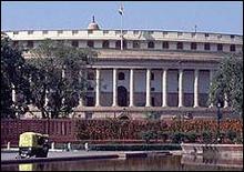 В Индии эвакуируют депутатов парламента [16.12.2005 10:03]