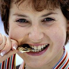 Слуцкая стала второй в финале ` Гран-При ` по фигурному катанию в Токио [17.12.2005 18:48]