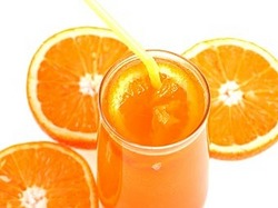 В апельсиновом соке обнаружили опасные химические вещества (видео) [18.01.2012 13:42]