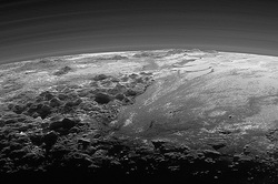 NASA показало закат на Плутоне [18.09.2015 14:53]