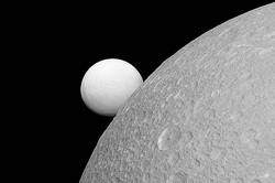 NASA удивило отражение спутников Сатурна [18.11.2015 10:32]