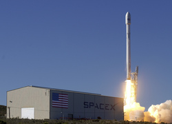 Ракета Falcon 9 стартовала в космос [18.07.2016 11:52]