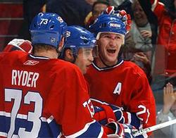Алексей Ковалев довел количество заброшенных в НХЛ шайб до трехсот [21.12.2005 11:09]