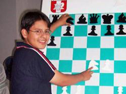 15-летний вундеркинд предпочел шахматам танцовщицу из ночного клуба [22.03.2007 18:25]