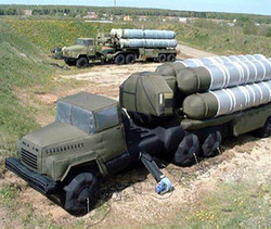 Российскую армию вооружат надувными ракетами (фото) [24.08.2010 14:18]