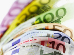 Курс евро свалился до минимума за полгода [25.01.2012 11:07]