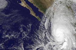 НАСА продемонстрировало фотографии ` урагана тысячелетия ` (видео) [26.10.2015 14:17]