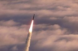 КНДР запустила новый тип баллистической ракеты [30.05.2017 12:48]