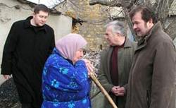 Жители крымских сел получили первые компенсации на уничтоженную птицу [05.12.2005 11:45]