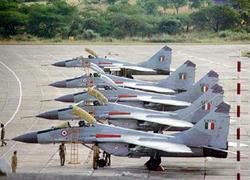 Индийская армия займет бывшую советскую авиабазу в Таджикистане [05.12.2005 19:10]