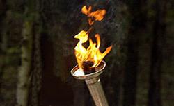 В Афинах прошла церемония передачи Олимпийского огня оргкомитету [06.12.2005 19:53]