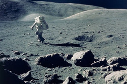 Ученые запланировали пробурить на Луне канал в 100 м [08.12.2014 11:33]