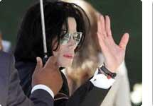 Майкл Джексон попался на наркотиках [01.12.2005 10:23]