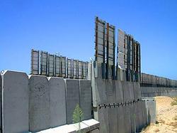 Защитную стену заявили будущей границей Израиля [01.12.2005 11:31]