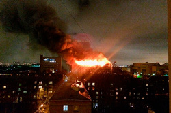 В столице России на предприятии случился сильнейший пожар (видео) [11.12.2015 09:18]