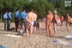 Милиция Минска пытается одеть голых Жителей [13.06.2013 13:41]