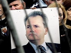 Семья Милошевича не приедет на похороны [17.03.2006 12:31]