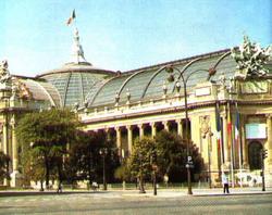 Парижский Grand Palais превратился в цирк [18.12.2005 22:54]