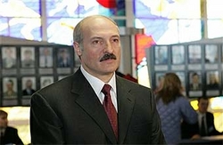 Лукашенко одерживает оглушительную победу на выборах [20.03.2006 00:16]