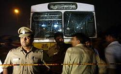 В Индии служители правопорядка застрелили 3-х протестующих студентов [23.12.2005 20:40]