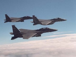Южная Корея получила 3 истребителя F-15 [25.08.2011 16:56]