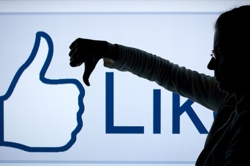 Фейсбук засудят за сканирование сообщений [25.12.2014 14:50]