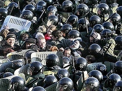 Госдеп осудил избиение и содержание под стражей протестующих в Минске [26.03.2006 13:46]