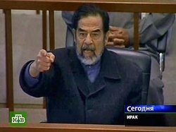 Саддам Хусейн сказал, что его силой привезли на совещании суда [26.07.2006 14:24]