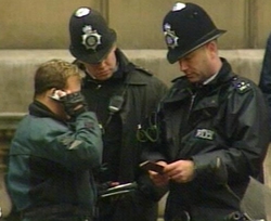 Правоохранительные органы Великобритании нашла одиннадцать млн. фунтов из украденных 53 [06.03.2006 16:30]